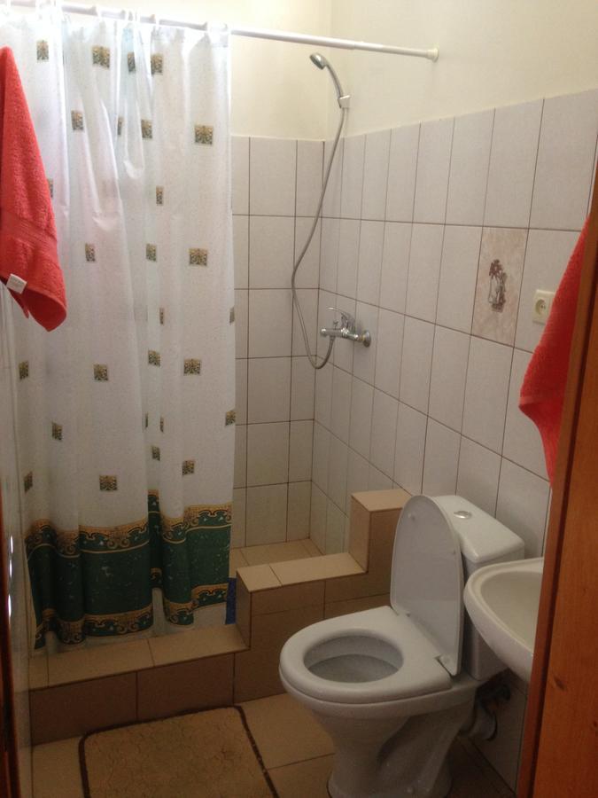Изабелла Hotel Pitsunda Eksteriør billede