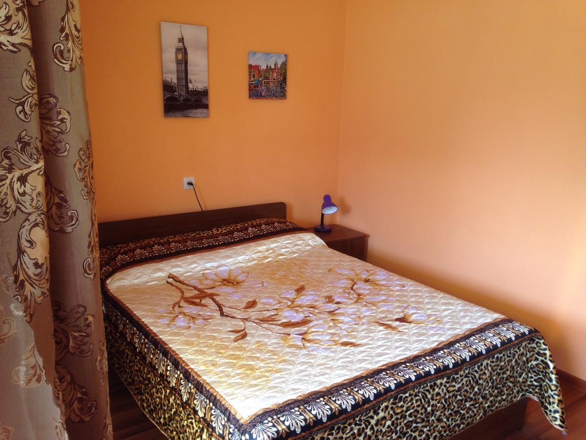 Изабелла Hotel Pitsunda Eksteriør billede